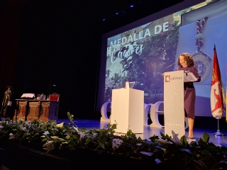 La presidenta María Félix Tena durante su discurso
